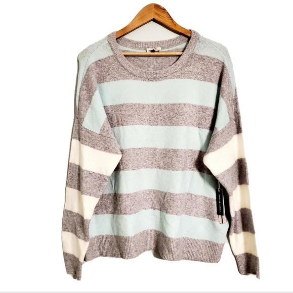 NWT Court & Rowe Gray Blue Striped Sweater - Picture 2 of 5